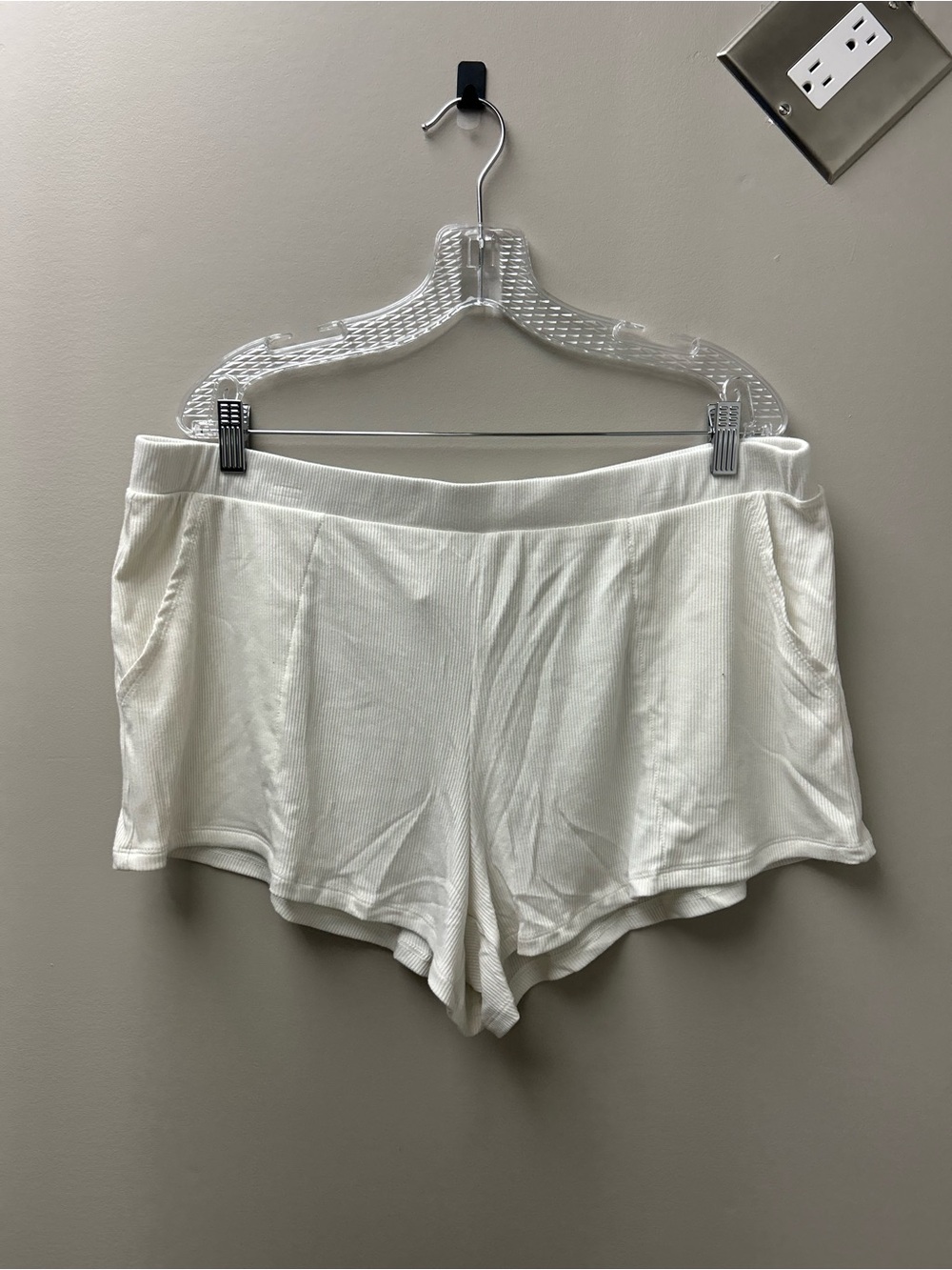 Stars Above Women’s Ribbed White Pyjama Shorts